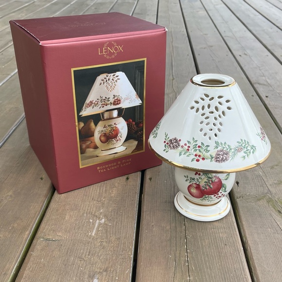 Lenox Boxwood & Pine Pattern Tea Light Lamp Candle Holder in Original Box - Picture 1 of 15